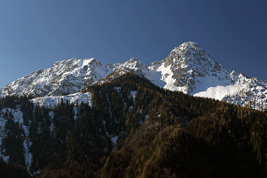Poldašnja špica
Poldašnja špica s Podgorskega vrha (Monte Nebria).
Ključne besede: podgorski vrh monte nebria poldašnja špica