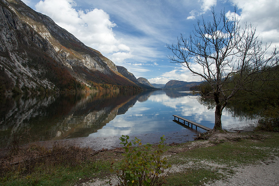Jesen na Bohinjskem jezeru
Jesen na Bohinjskem jezeru.
Ključne besede: bohinjsko jezero