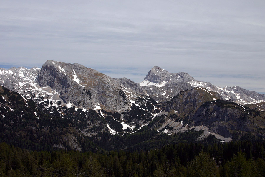 Razgled s Pršivca
Na drugi strani pa sta glavna Debeli vrh in Triglav.
Ključne besede: pršivec debeli vrh triglav