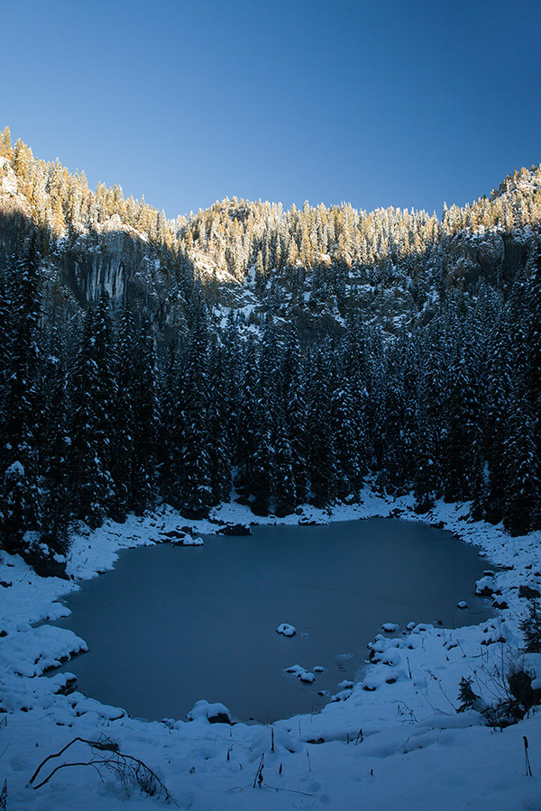 Presihajoče jezero
Presihajoče jezero pod planino Viševnik.
Ključne besede: presihajoče jezero planina viševnik
