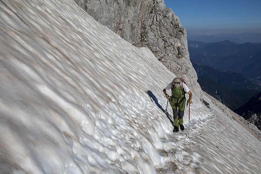 Na Mangart
Na poti na Mangart (italijanska pot) je še kar nekaj snega.
Ključne besede: mangar mangrt