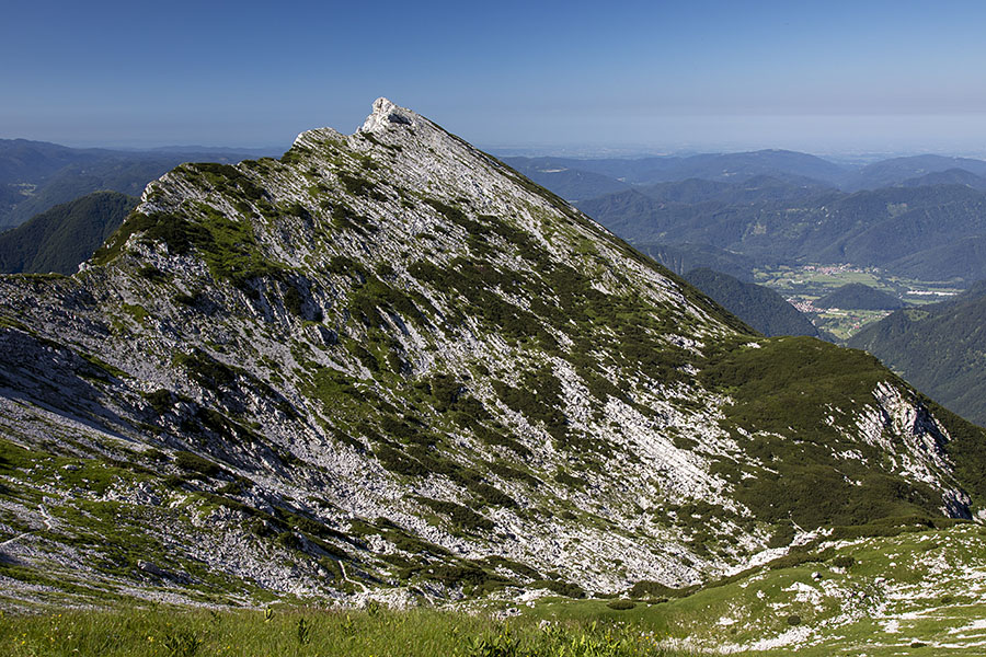 Žabiški Kuk
Žabiški Kuk z Vogla.
Ključne besede: vogel žabiški kuk