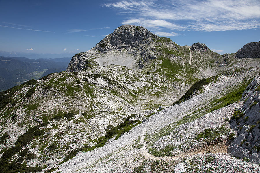 Bohinjski Migovec
Bohinjski Migovec s spusta s sedla Škrbina.
Ključne besede: bohinjski migovec