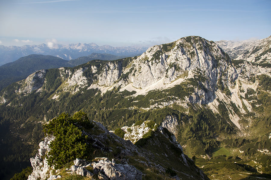 Ogradi
Sosednji Ogradi z Jezerskega Stoga.
Ključne besede: jezerski stog ogradi