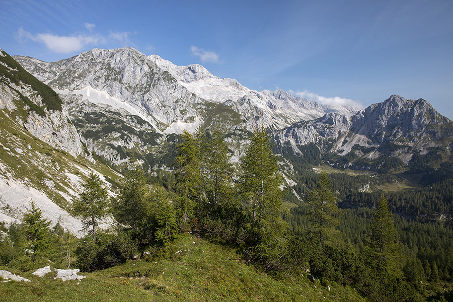 Na Jezerskem prevalu
Na Jezerskem prevalu.
Ključne besede: jezerski preval
