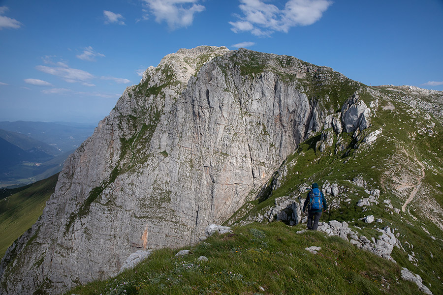Batognica
Batognica s Srednjega vrha.
Ključne besede: srednji vrh batognica