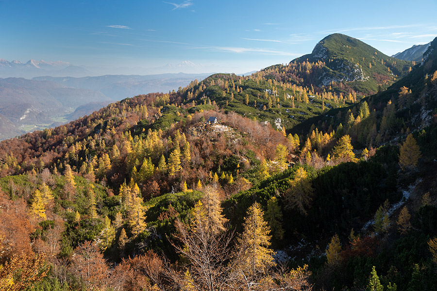 Na Glinu
Lovska koča na Glinu, v ozadju je Gradovec.
Ključne besede: čez glin gradovec lovska koča