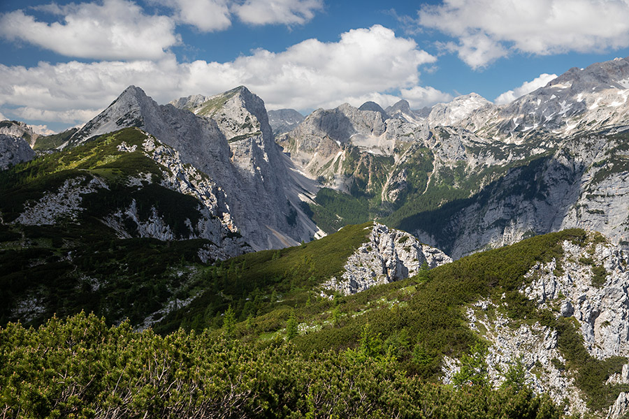Z Mrežc 
Z Mrežc.
Ključne besede: mrežce mali veliki draški vrh vernar kanjavec