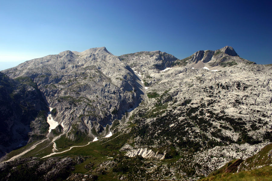 Z Lemeža II
Pogled z Lemeža proti Vrhu nad Peski, Batognici in Krnu.
Ključne besede: lemež vrh nad peski batognica krn
