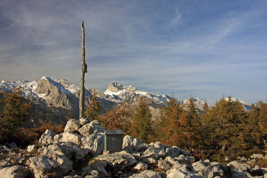 Večni Triglav
Triglav, tokrat s Pršivca.
Ključne besede: pršivec triglav