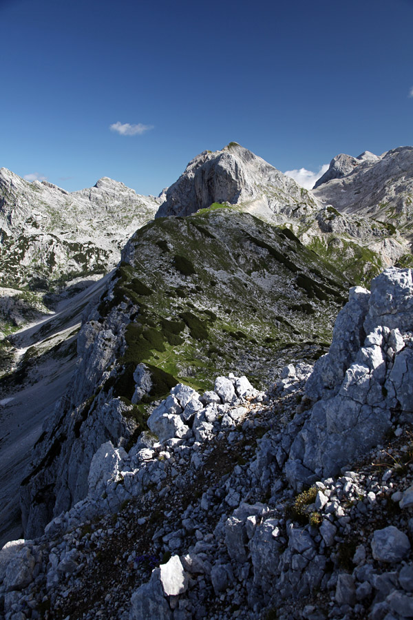 Z Velike Tičarice V.
Proti Kopici.
Ključne besede: velika tičarica kopica