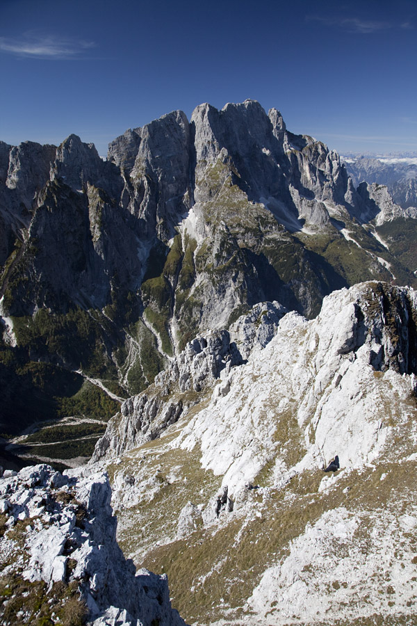Montaž
Montaž z Velikega Nabojsa.
Ključne besede: veliki nabojs montaž
