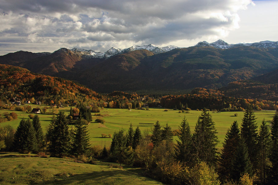 Fužinarsko polje
Fužinarsko polje v Bohinju
Ključne besede: bohinj fužinarsko polje
