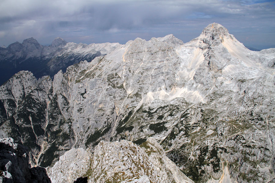 Razor s Planjo
Planja in Razor s Pihavca.
Ključne besede: pihavec razor planja