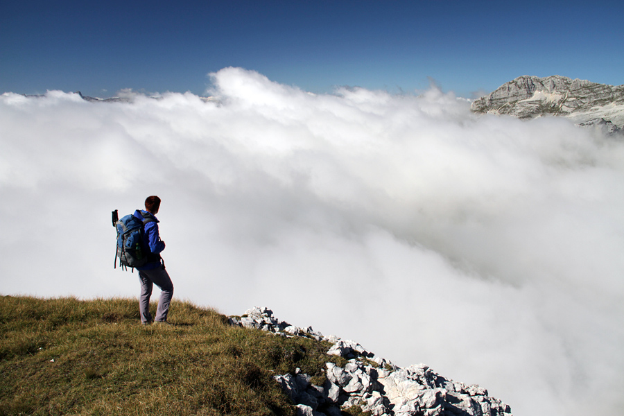 S kopice VIII.
Megleno morje nad dolino Triglavskih jezer.
Ključne besede: kopica dolina triglavskih jezer