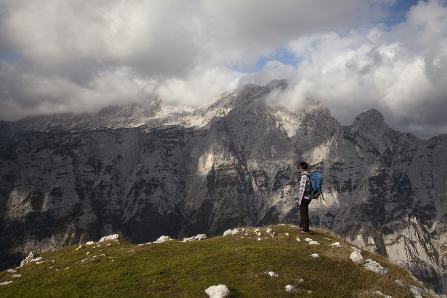 Z Brda VII.
Z Brda. Triglav in Rjavina v oblakih.
Ključne besede: mrežce lipanski vrh brda debela peč dolina krma triglav rjavina
