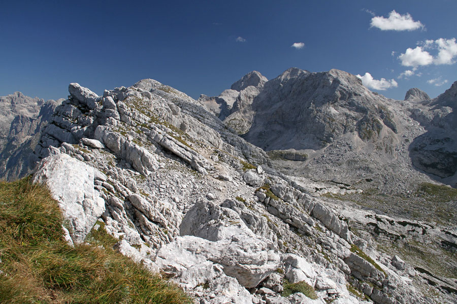 Po grebenu
Po grebenu med Lepim in Malim špičjem. Triglav in Poprovec.
Ključne besede: veliko malo lepo špičje triglav poprovec