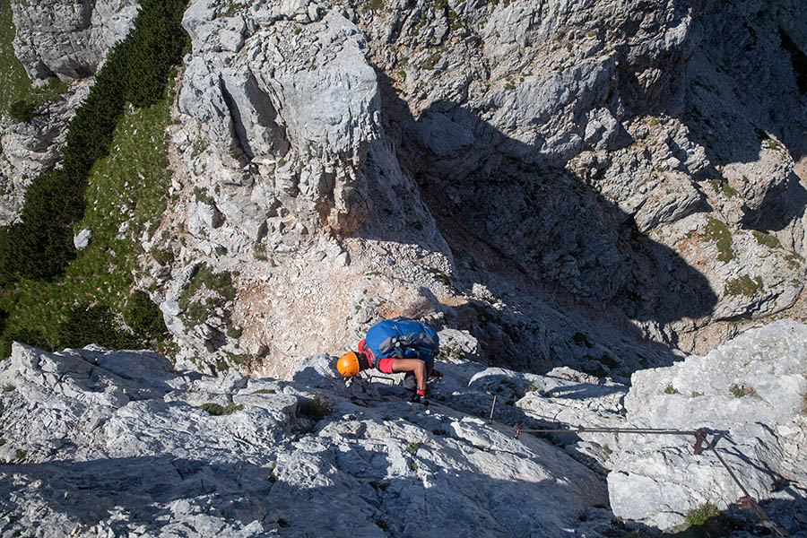 Spust
Spust proti najnižjemu delu med obema Vrbanovima špicama.
Ključne besede: visoka spodnja vrbanova vrbanove špice