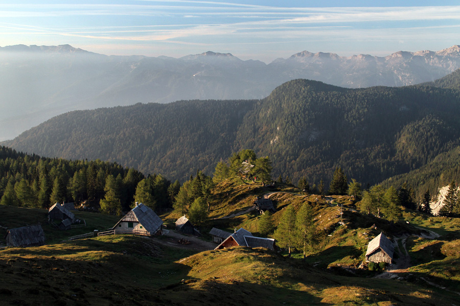 Jutro na planini Krstenica
Jutro na planini Krstenica.
Ključne besede: planina krstenica