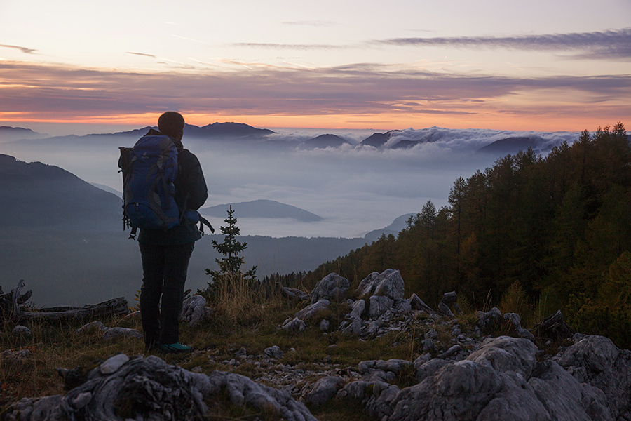 Tik pred sončnim vzodom
Tik pred sončnim vzodom na planini Krstenica.
Ključne besede: planina krstenica