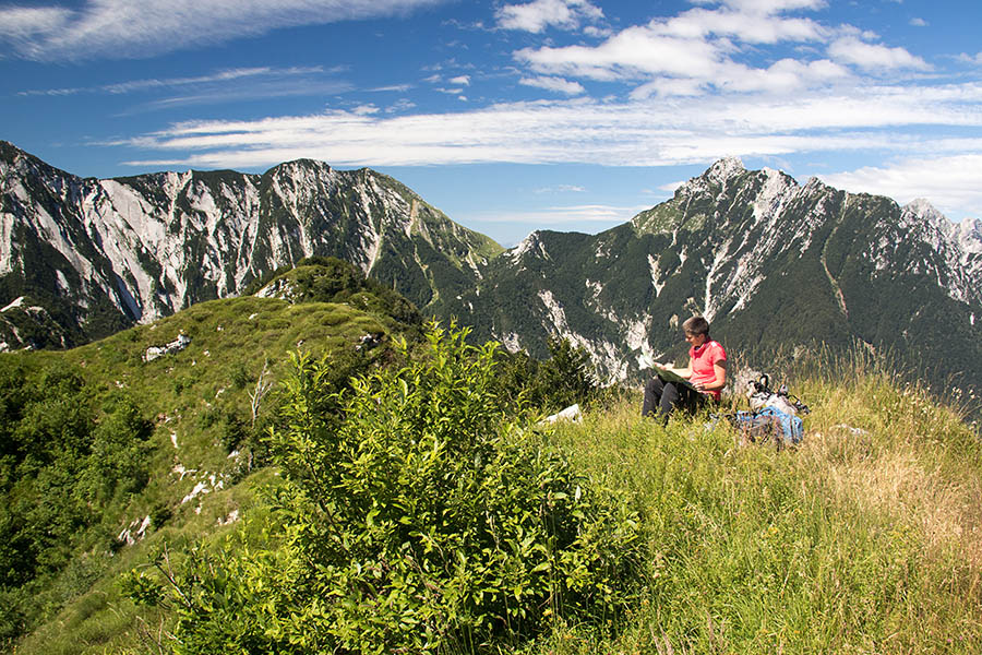Monte Cadin in Monte Lavara Golz
Kucer. Naj nas skromna višina 1462 m ne zavede, saj gre za izredno lep in razgleden vrh. Start v dolini Rezije je na nizkih 360 m.
Ključne besede: monte cuzzer kucer cadin cjadin lavara golz