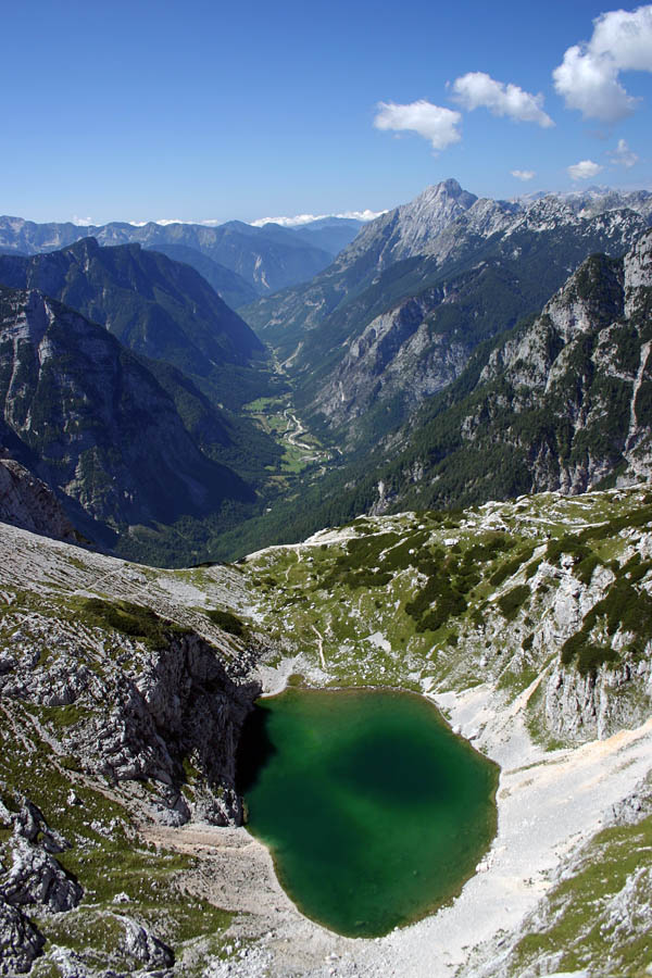 Spodnje jezero s Trento
Spodnje Kriško jezero s Trento. Ob vrnitvi s Pihavca.
Ključne besede: spodnje kriško jezero kriški podi  trenta