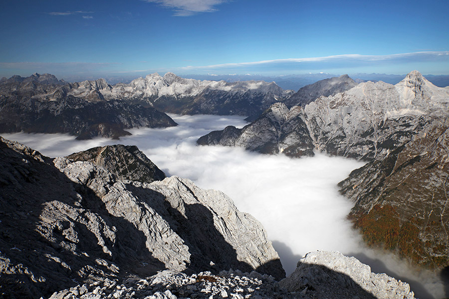 Megla nad Trento
Megleno morje nad Trento. S Kanjavca.
Ključne besede: kanjavec trenta