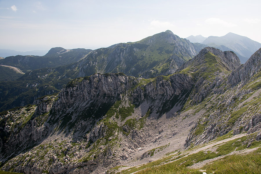 Z Vogla
Proti Šiji.
Ključne besede: vogel šija