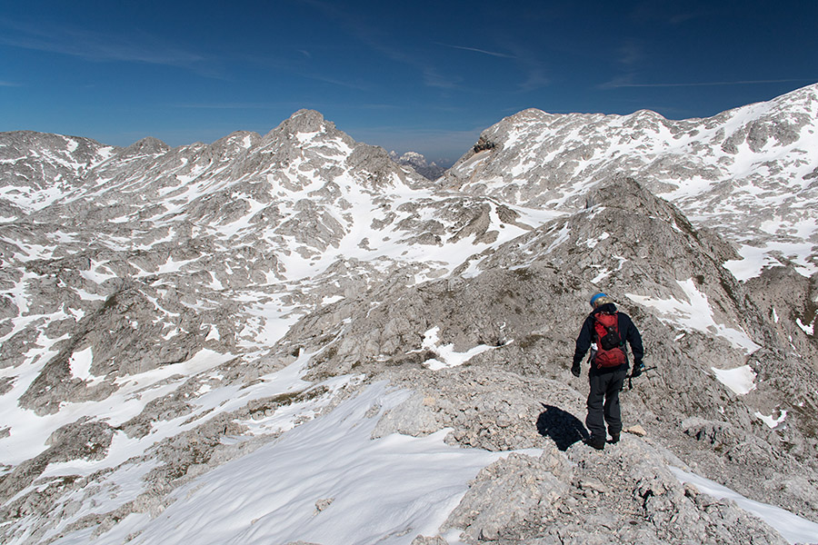 Z Vrha Hribaric
Sva nadaljevala proti Hribaricam. Zadaj so Vršaki in Poprovec.
Ključne besede: vrh hribaric vršaki poprovec
