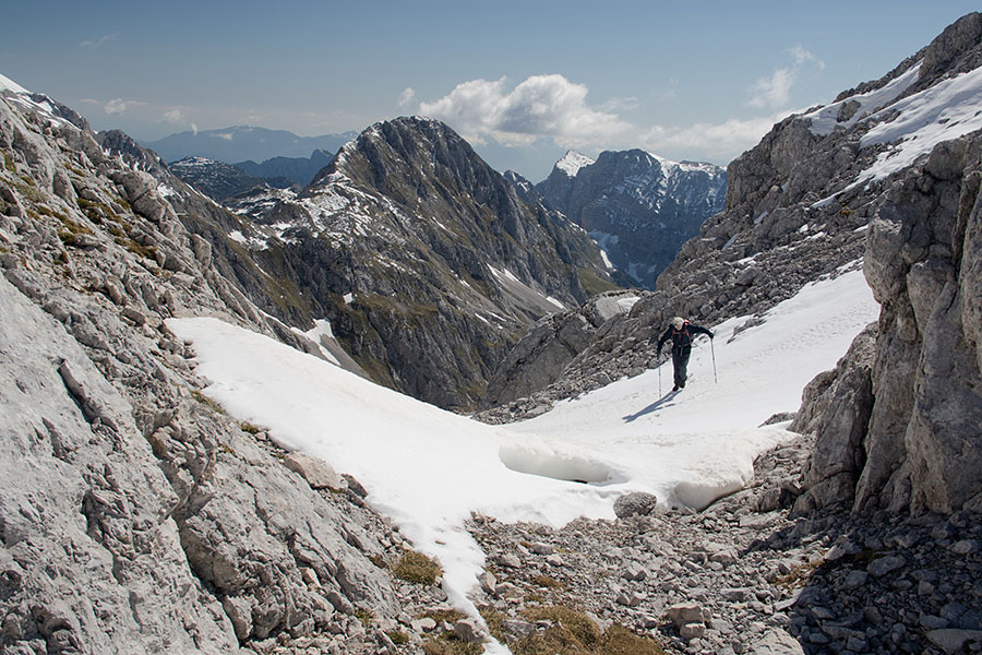 Z Vrha Hribaric
Sedlo pod vrhom Hribaric. Zadaj je Mišelj vrh.
Ključne besede: vrh hribaric mišelj vrh
