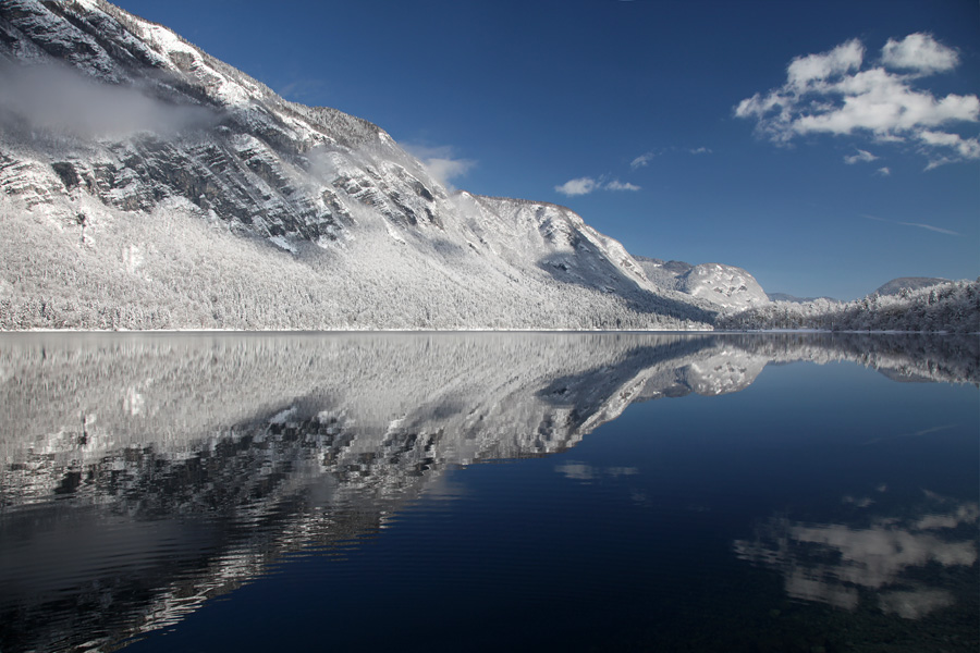 Bohinjsko jezero IV.
Pod Pršivcem.
Ključne besede: bohinj bohinjsko jezero pršivec