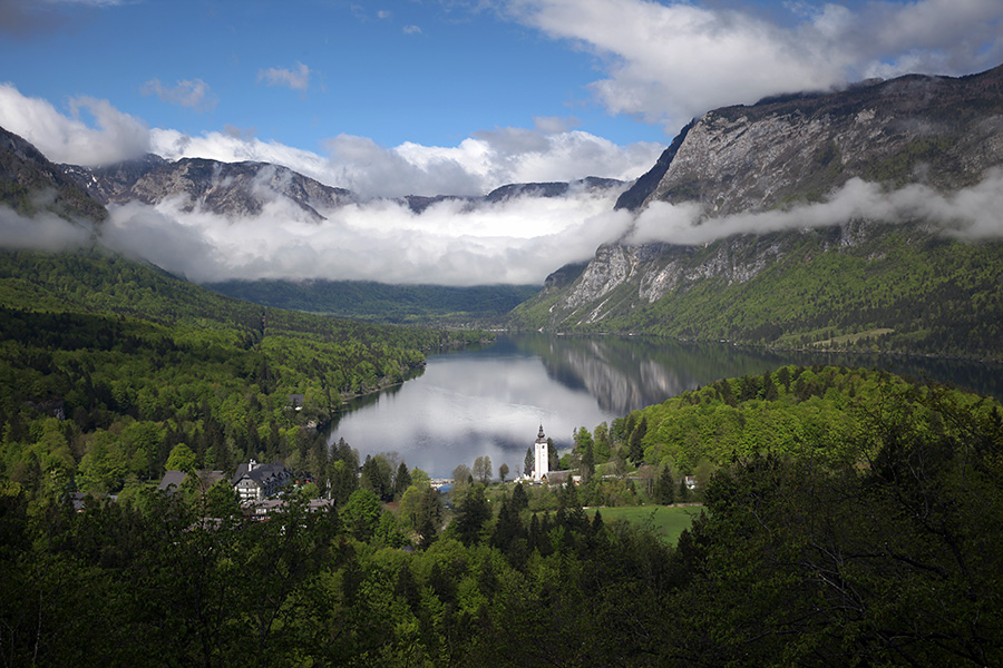 Bohinjsko jezero
Klasika s Peči.
Ključne besede: bohinj bohinjsko jezero