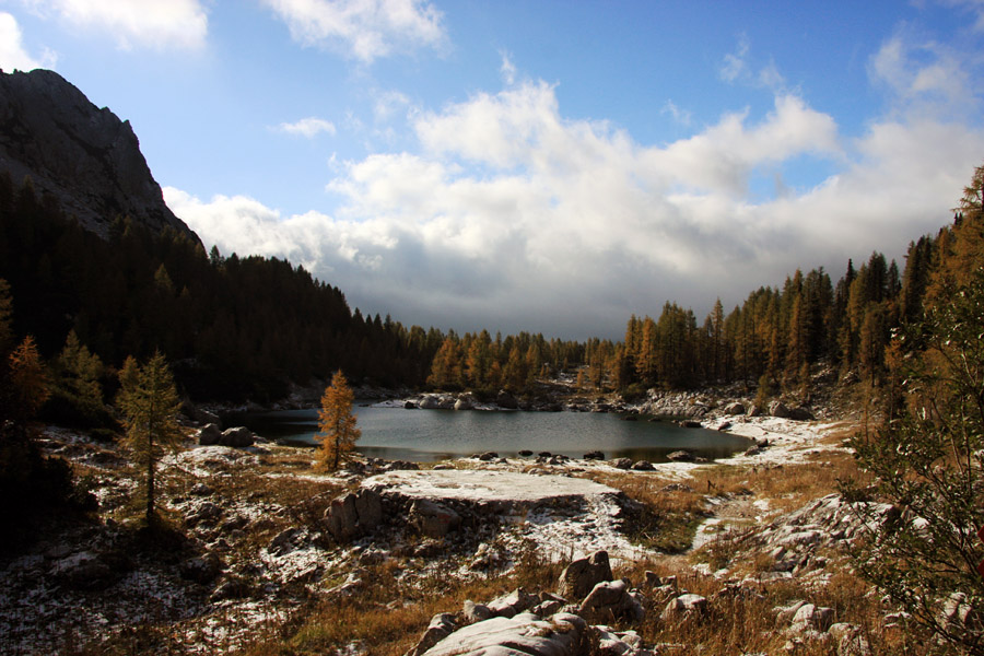 Dvojno jezero
Dvojno Triglavsko jezero.
Ključne besede: triglavsko jezero dvojno sedmera jezera 7j