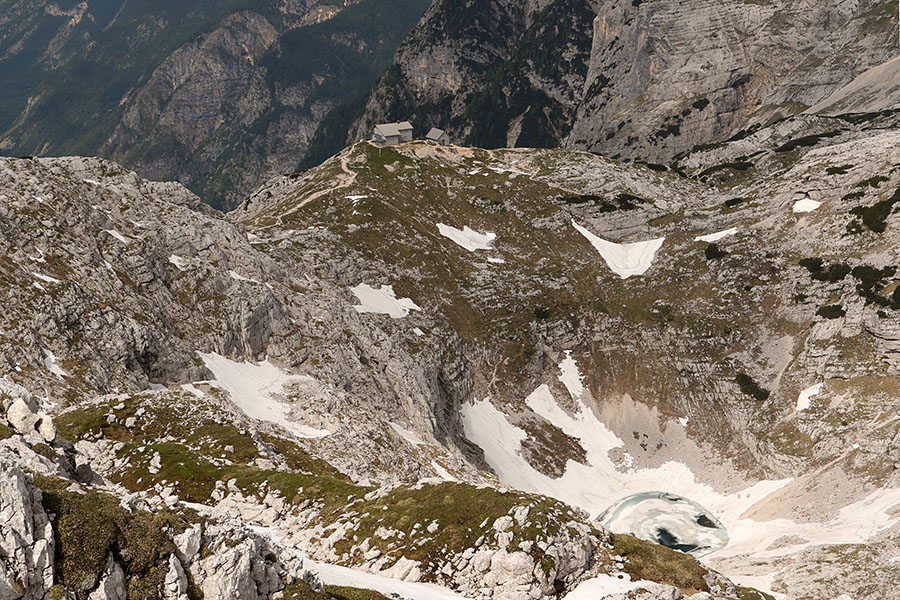 Spodnje Kriško jezero
Z Dovškega Pihovca.
Ključne besede: dovški pihovec kriški podi spodnje kriško jezero