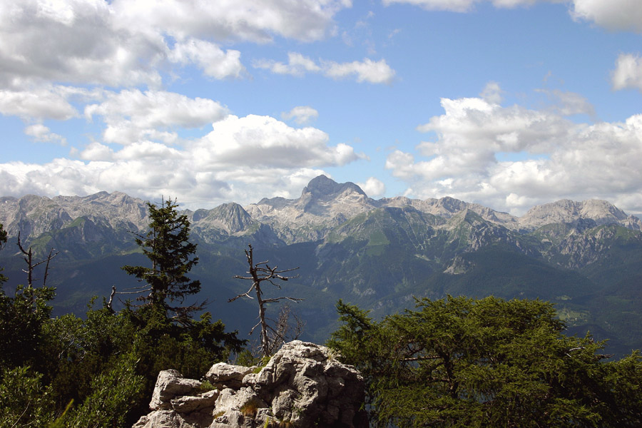 Triglavsko pogorje
Pogled s Črne gore proti severu. Triglavsko pogorje.
Ključne besede: črna gora triglavsko pogorje