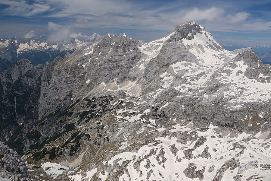 Planja in Razor
Planja in Razor. Z Bovškega Gamsovca.
Ključne besede: bovški gamsovec planja razor