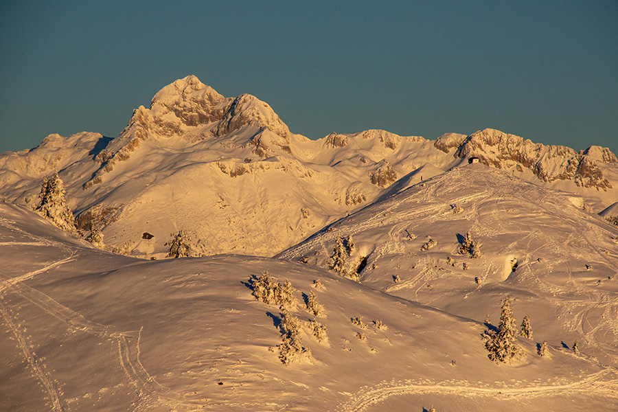 Trihlav in Možic
Približana Možic in Triglav. S poti na Možic.
Ključne besede: soriška planina možic triglav