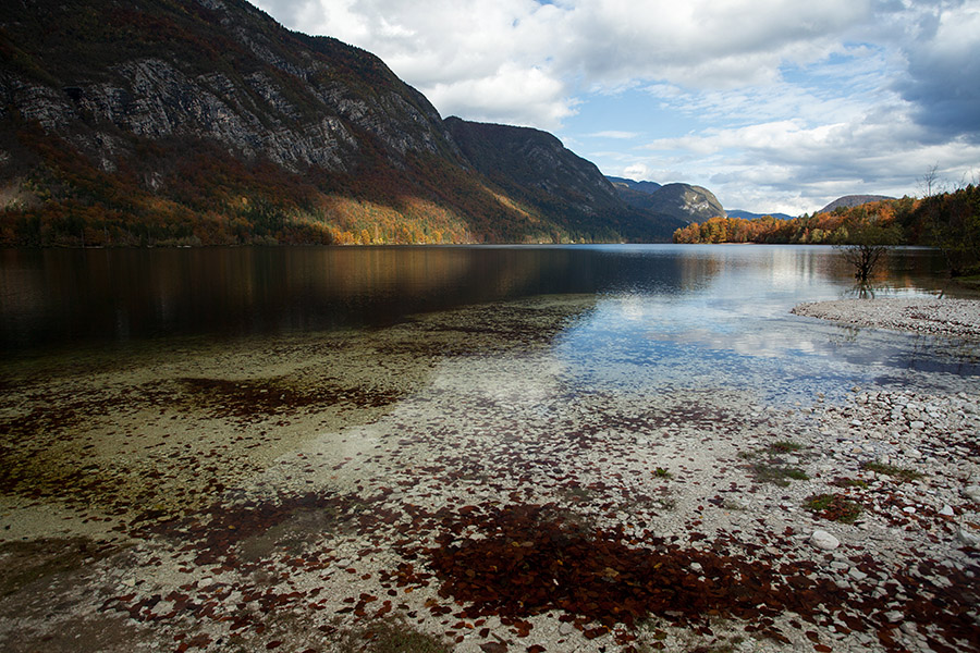 Bohinjsko jezero
Z avto campa v Ukancu.
Ključne besede: bohinjsko jezero