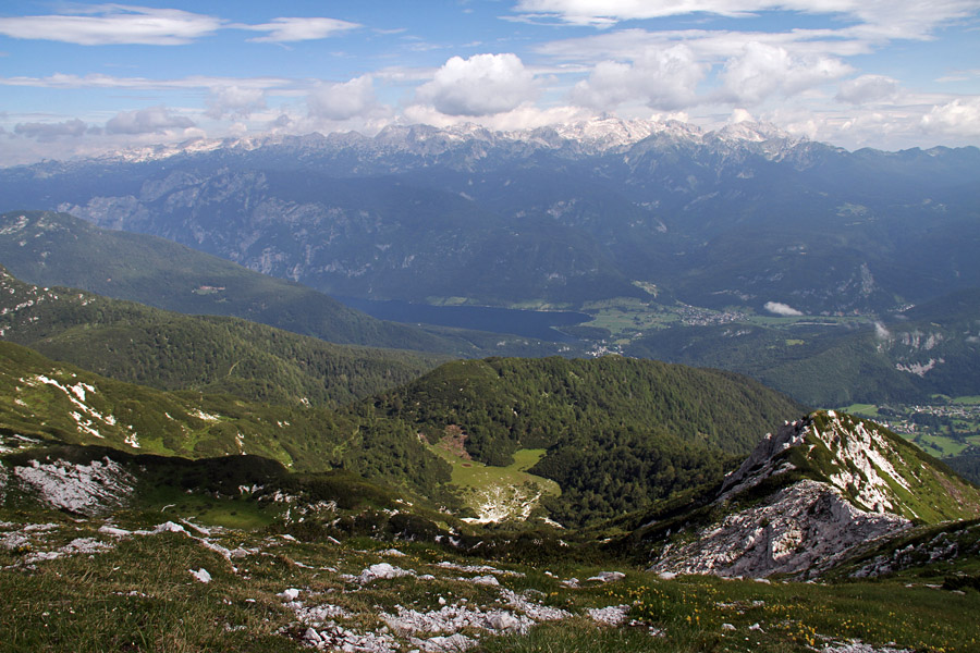 Pogled v Bohinj
Pogled na Bohinjsko jezero s Konjskega vrha.
Ključne besede: konjski vrh bohinj
