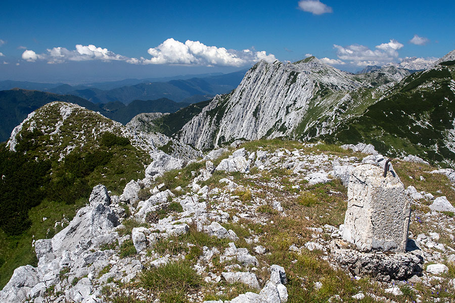 Na Matajurskem vrhu
Na Matajurskem vrhu.
Ključne besede: matajurski vrh novi rodica