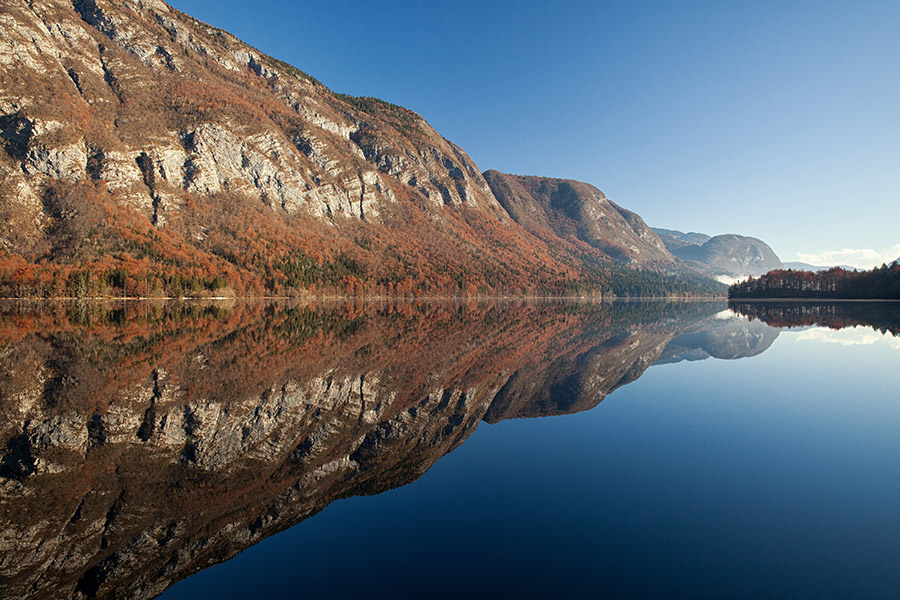 Jesen
Jesen pod Pršivcem.
Ključne besede: pršivec bohinjsko jezero