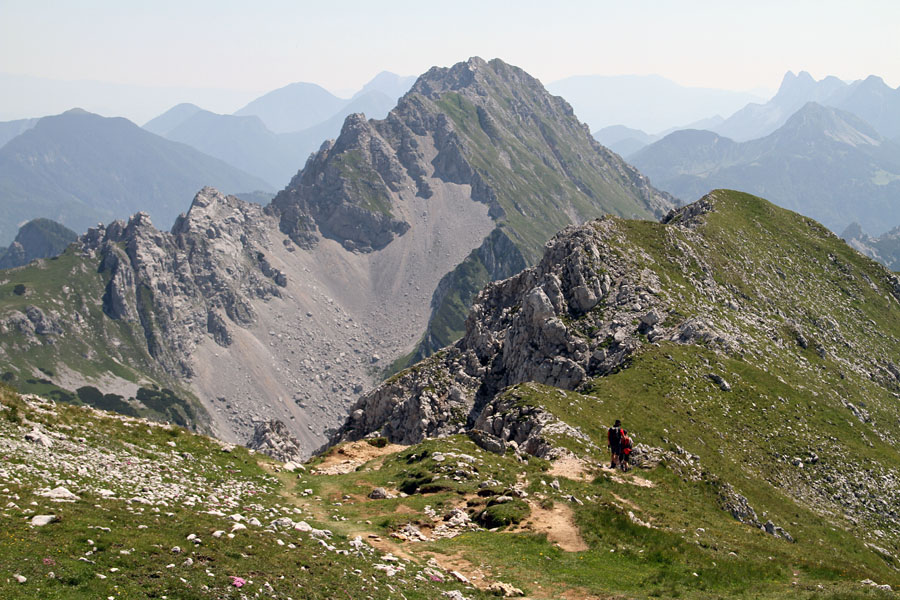 Sestop s Stola
Pri sestopu s Stola. Zadaj je Vrtača.
Ključne besede: stol vrtača