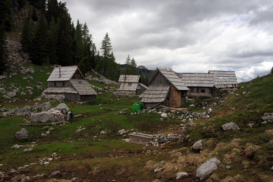 Na planini Viševnik
Turoben dan na planini Viševnik.
Ključne besede: planina viševnik