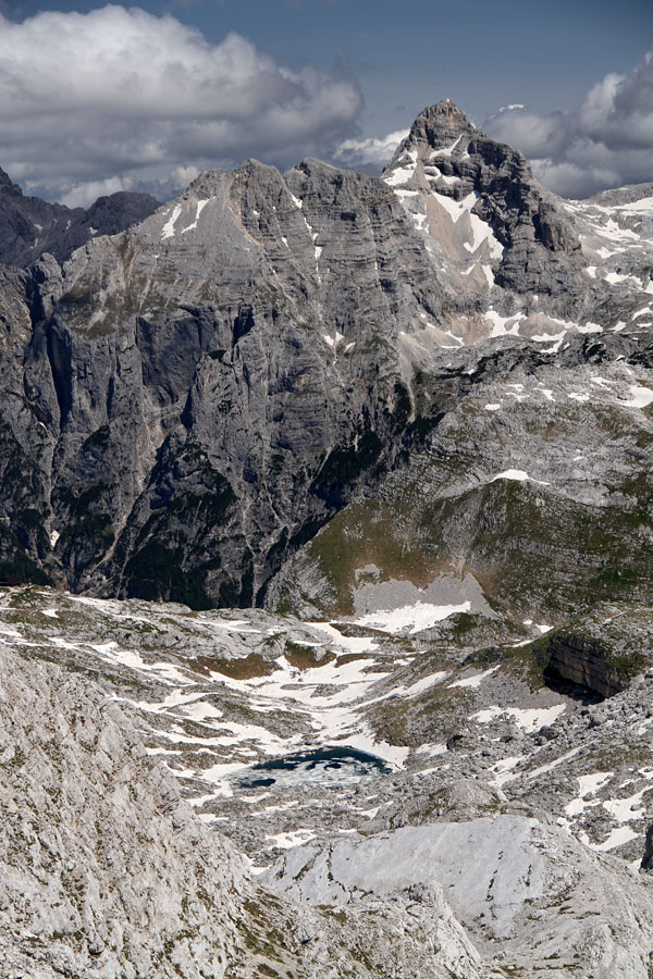 Rjavo jezero in Razor
Z Zadnjega Vogla. Rjavo jezero in Razor.
Ključne besede: zadnji vogel rjavo jezero razor