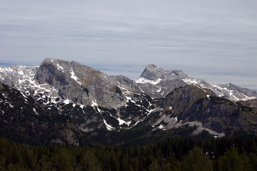 Razgled s Pršivca
Na drugi strani pa sta glavna Debeli vrh in Triglav.
Ključne besede: pršivec debeli vrh triglav