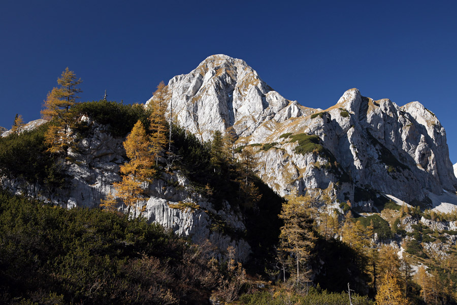 Mišelj vrh in Koštrunovec I.
Še zadnji pogled na Mišelj vrh s Koštrunovcem.
Ključne besede: mišelj vrh koštrunovec