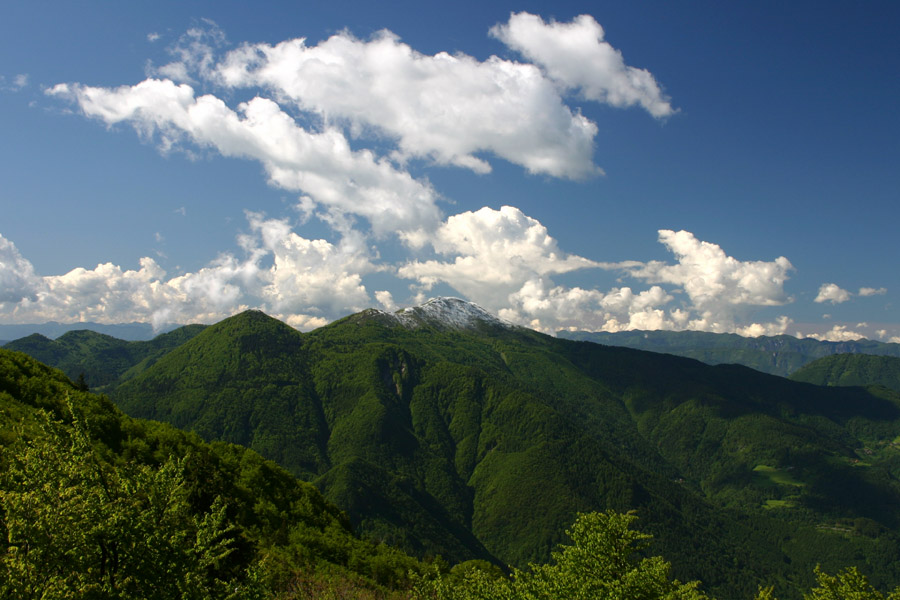 Porezen
Pogled na Porezen s Šavnika.
Ključne besede: šavnik porezen