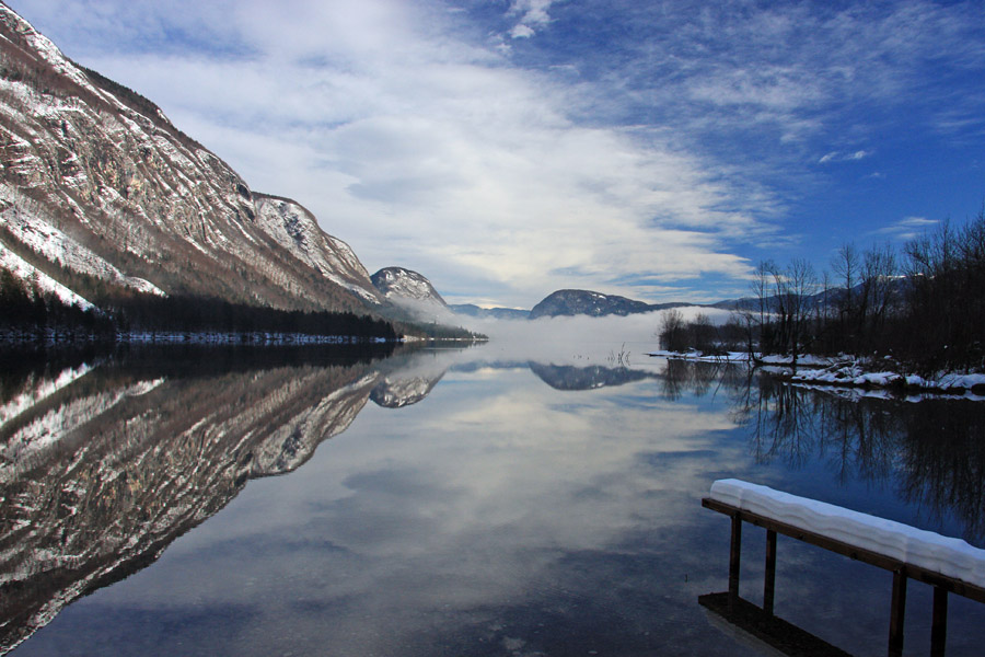 Zimski dan I.
Zimski dan v Bohinju.
Ključne besede: bohinj bohinjsko jezero