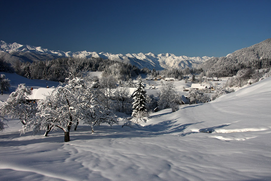 Zima na Koprivniku V.
Nad Koprivnikom.
Keywords: koprivnik bohinj