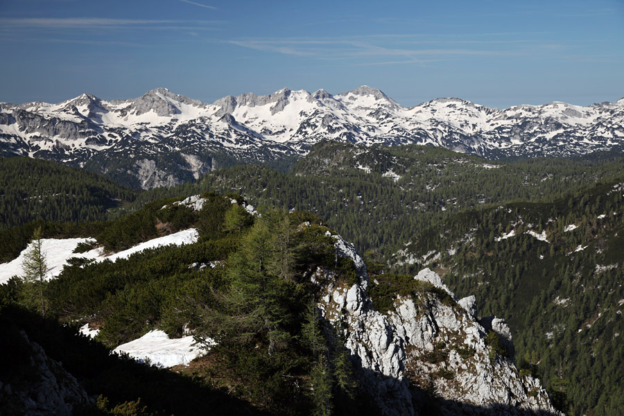 Pot na Ograde II.
Ko se odpirajo razgledi. Južne bohinjske gore.
Ključne besede: ogradi